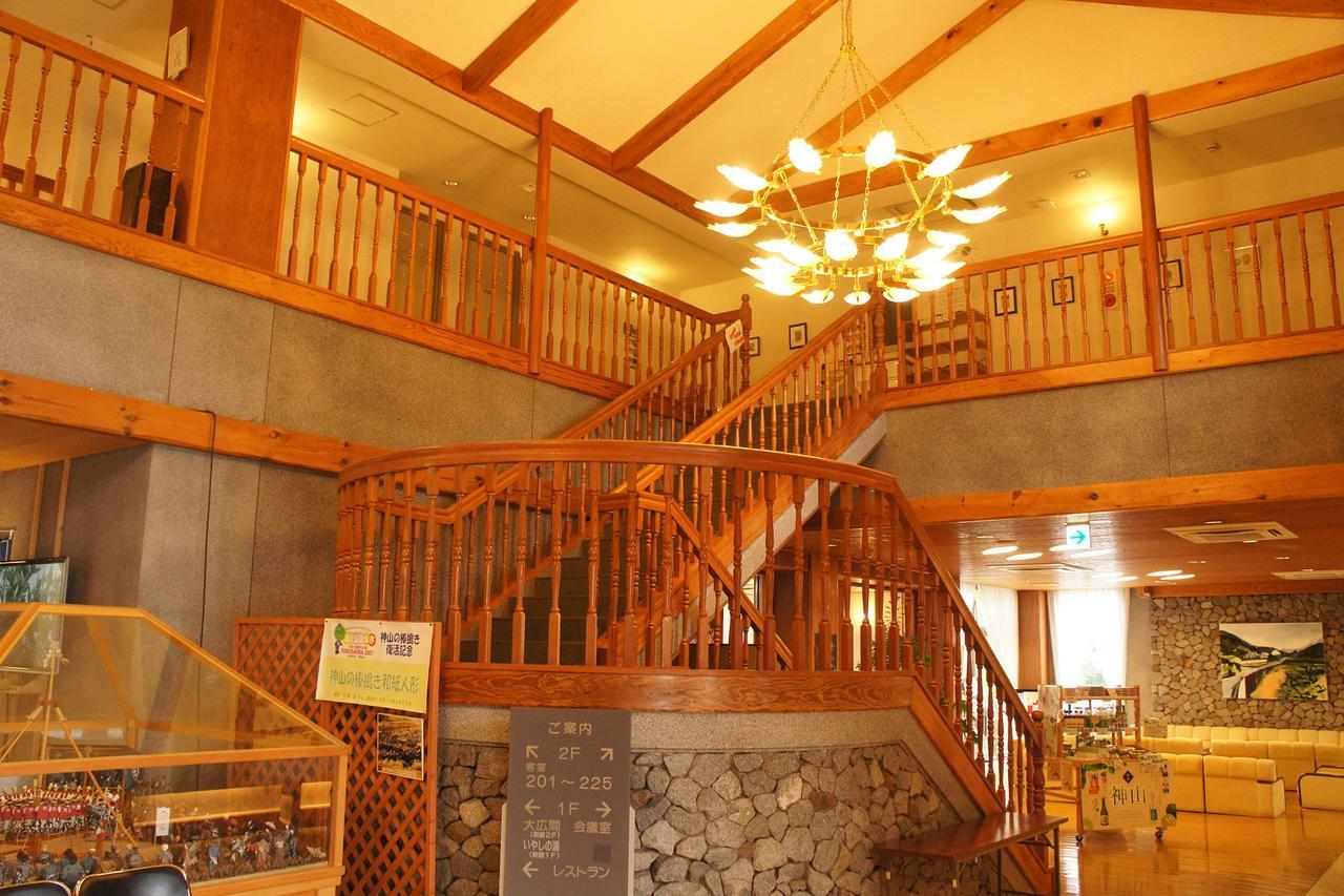 Kamiyama Onsen Hotel Shikinosato & Iyashinoyu Токушима Екстериор снимка